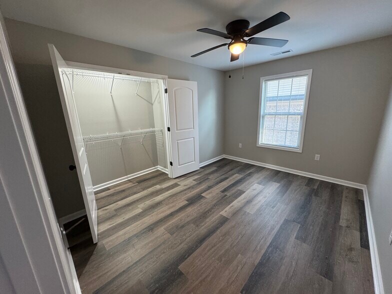 Building Photo - 4108 Stagecoach Dr