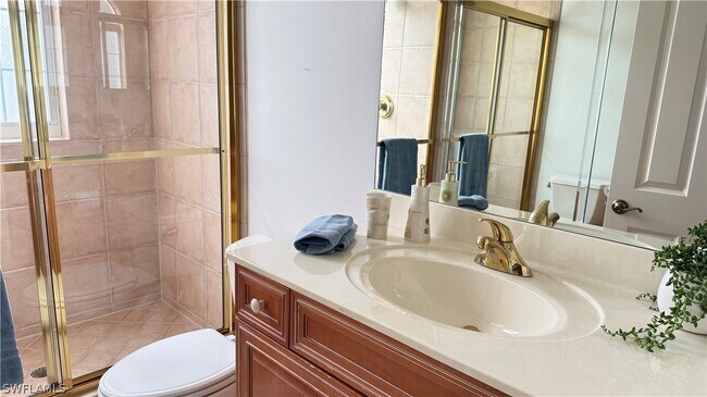 Building Photo - 391 4th St S