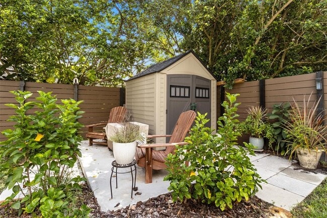 Building Photo - 10911 Victoria Arbor Way