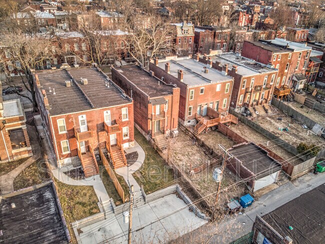 Building Photo - 2211 Indiana Ave