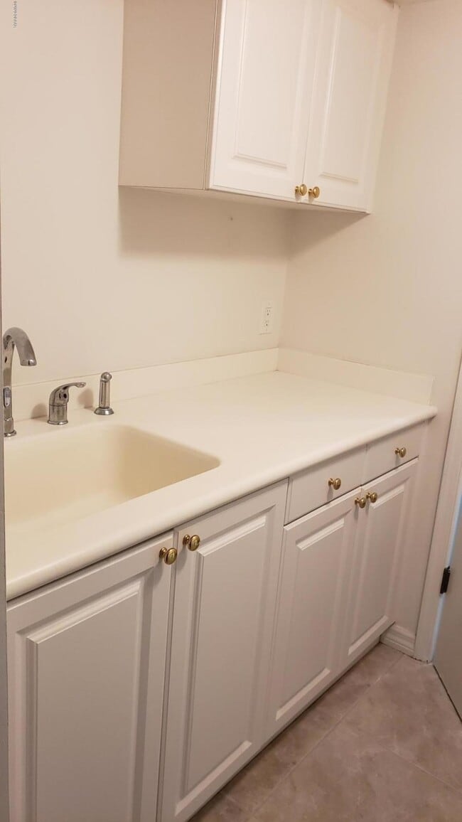 Building Photo - 3000 N Atlantic Ave