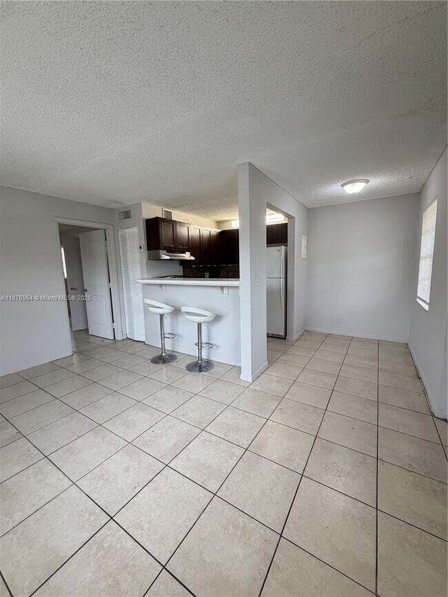Building Photo - 95 NE 41st St
