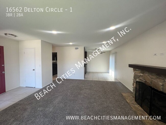 Building Photo - 16562 Delton Cir