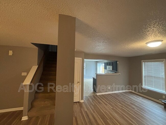 Building Photo - 1525 Morning Dove Way