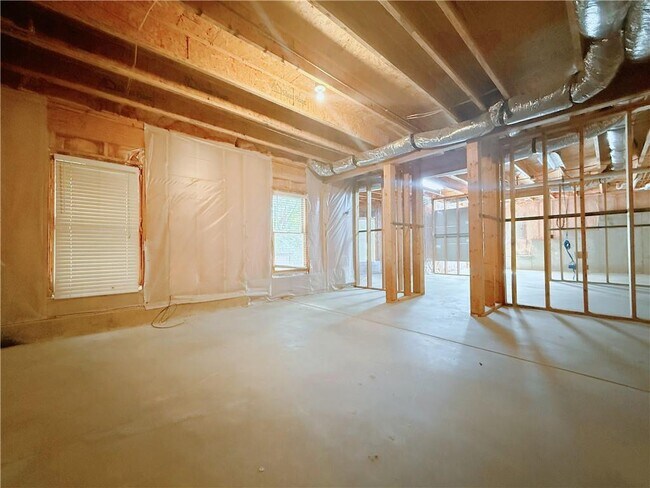 Building Photo - 3332 Drawbridge Terrace