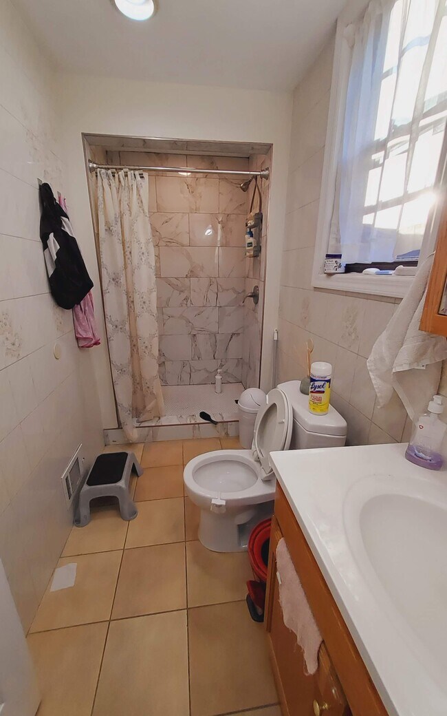 Building Photo - 65 Fulton Ave