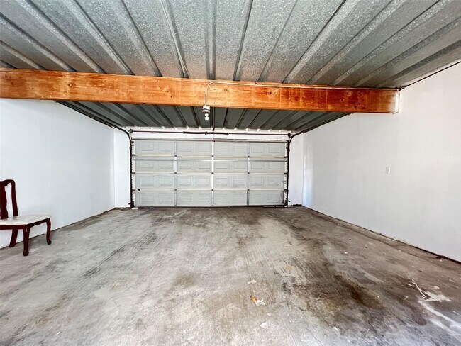 Building Photo - 12400 Brookglade Cir