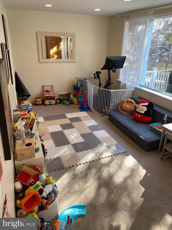 Building Photo - 1524 Knox Rd