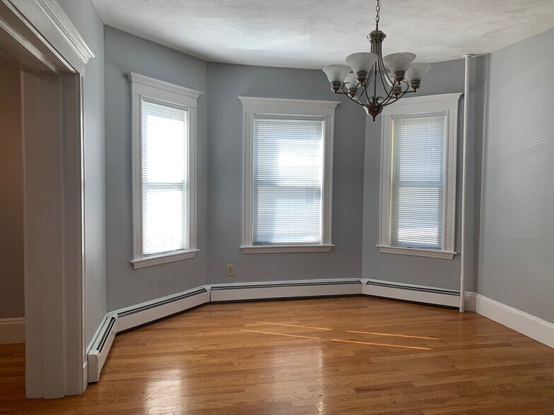 Dining Room - 76 Pearson Rd
