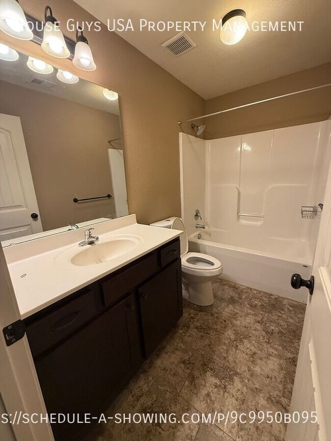 Building Photo - 4311 NE 83rd St