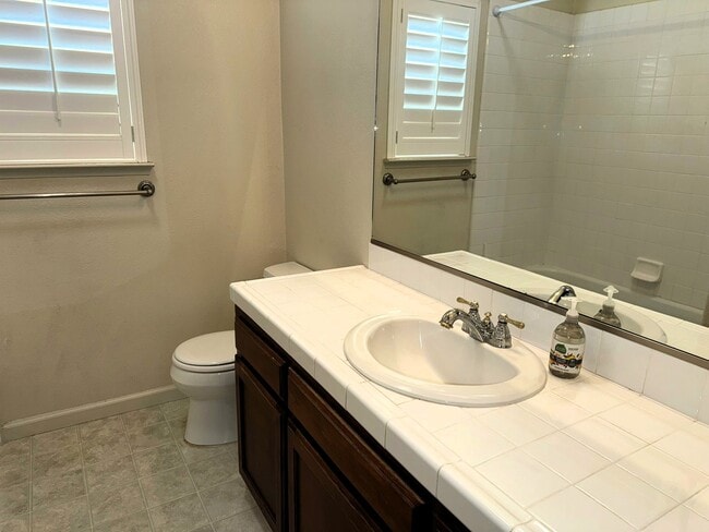 Building Photo - 10824 N Bunker Hill Dr