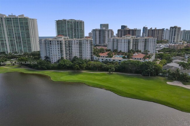 Building Photo - 20000 E Country Club Dr