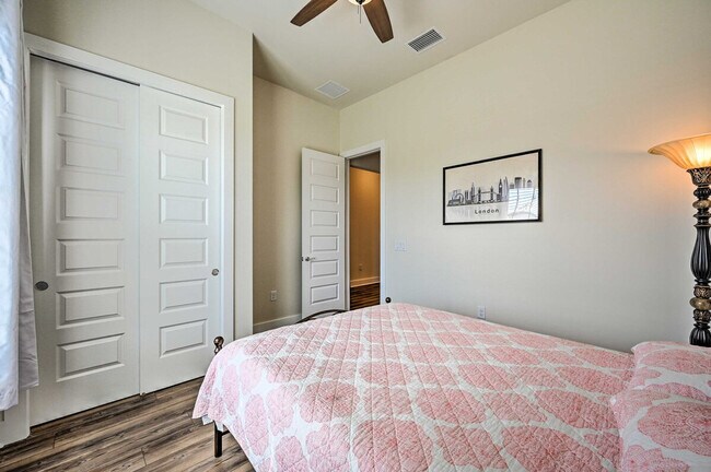 Building Photo - 4293 Reverence Pl