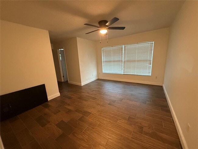 Building Photo - 2680 Bay Leaf Dr