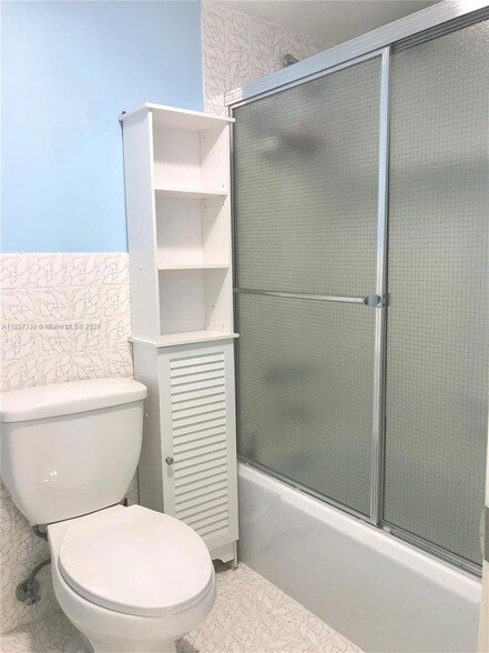 Building Photo - 1825 S Ocean Dr