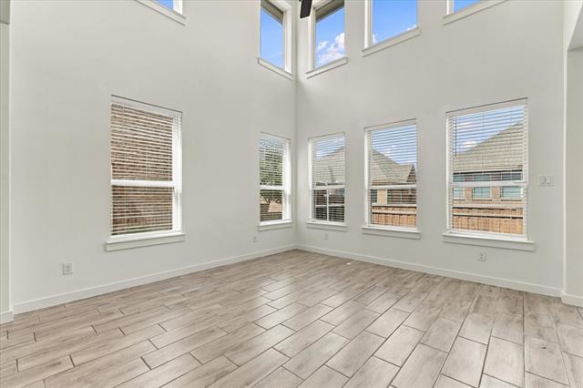 Building Photo - 2737 Splendor Ln