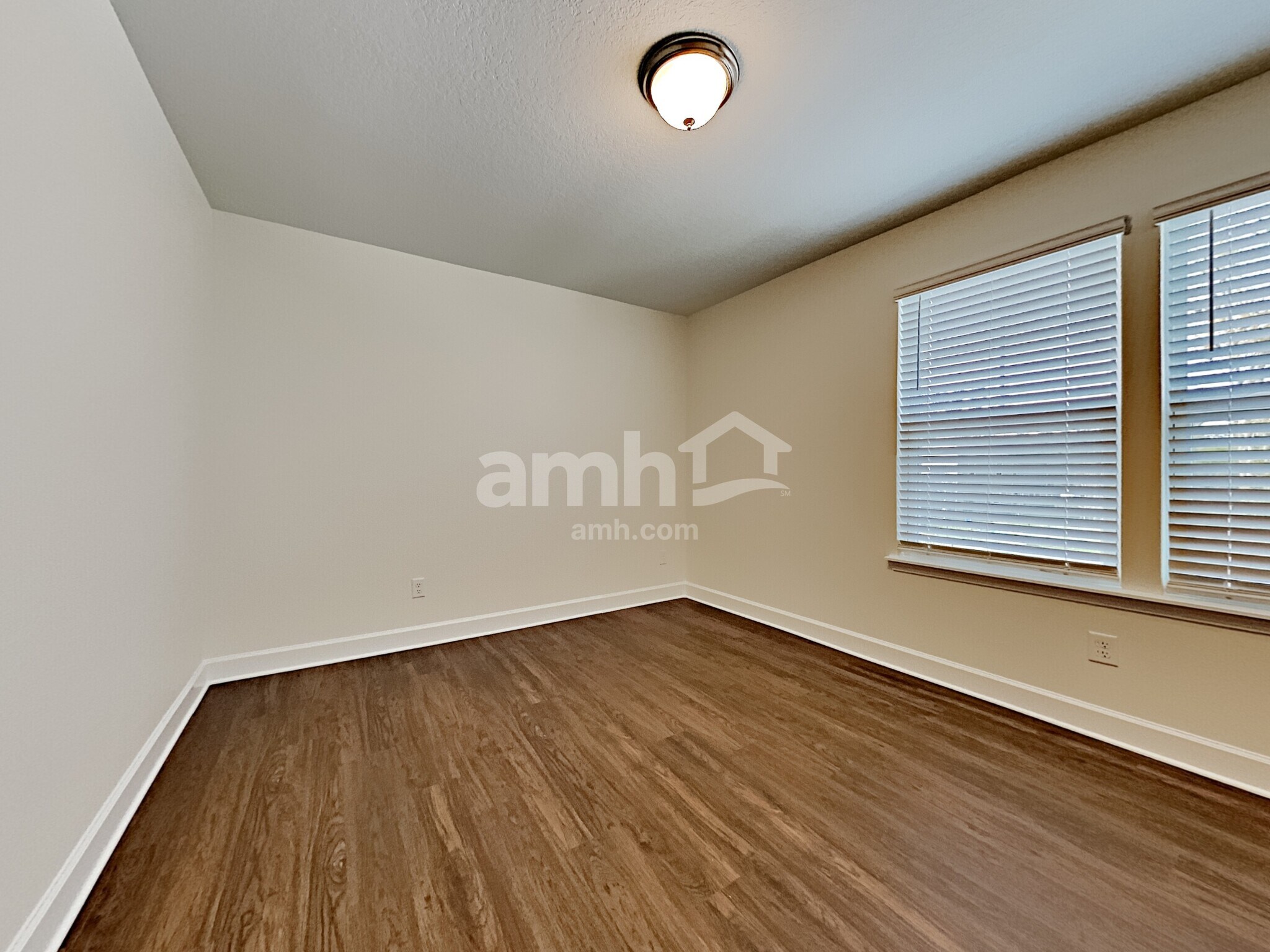 Building Photo - 2942 Calebs Cove Way