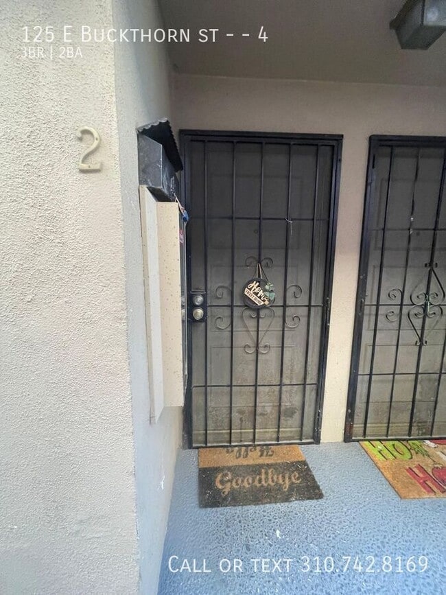 Building Photo - 125 E Buckthorn St