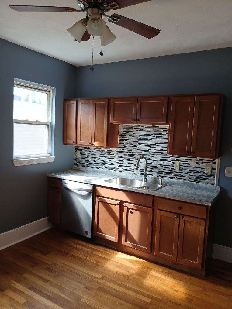 Building Photo - 357 Bowdoin St