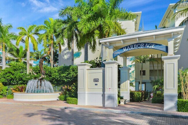 Building Photo - 975 NW Flagler Ave