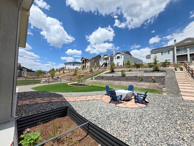 Building Photo - 5 Bed 4 Bath Home In Flying Horse North!!