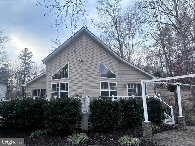 Building Photo - 1206 Eastover Pkwy