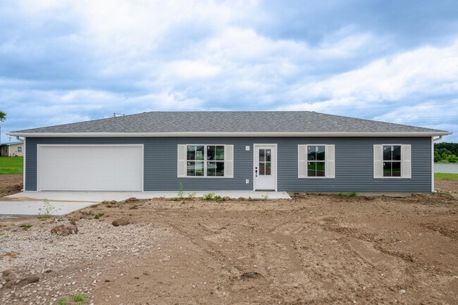 Building Photo - 2121 Lyndell Blvd
