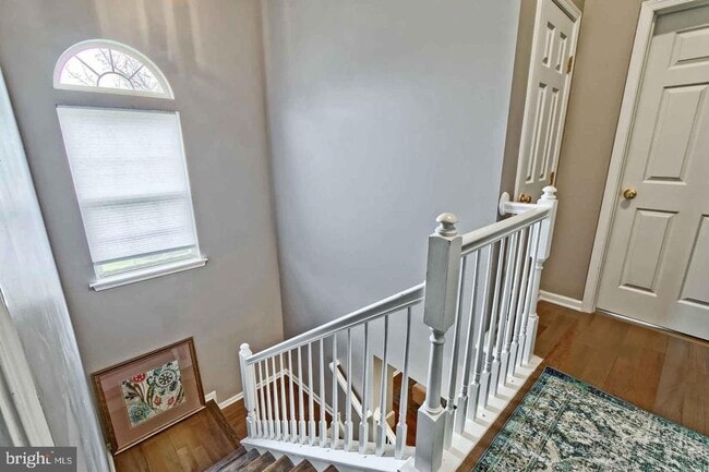 Building Photo - 13 Bridle Ct