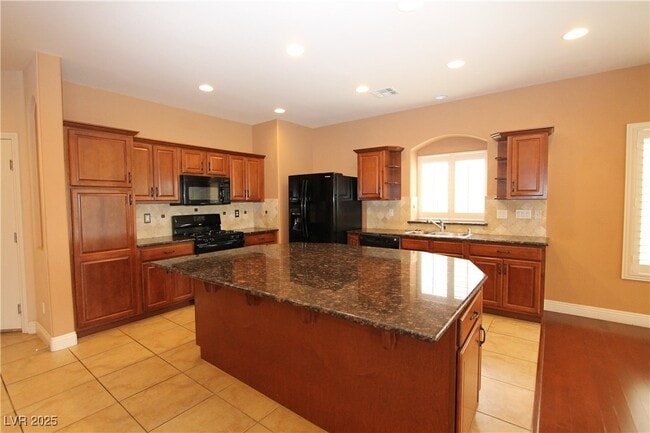 Building Photo - 9528 Victory Garden Ave