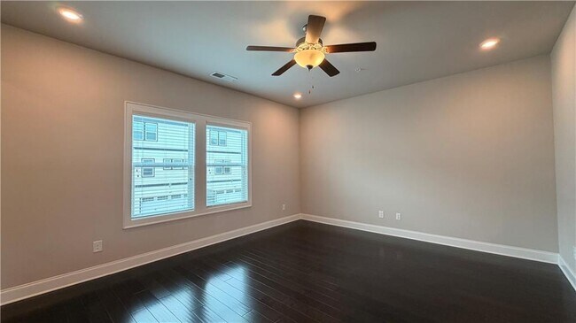 Building Photo - 1012 Knoxboro Ln