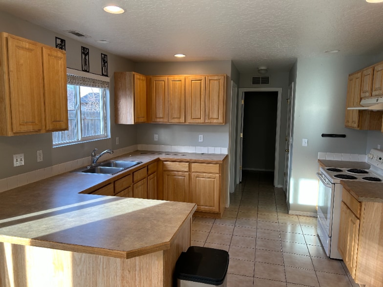 Building Photo - 8063 E Wolcott Ct