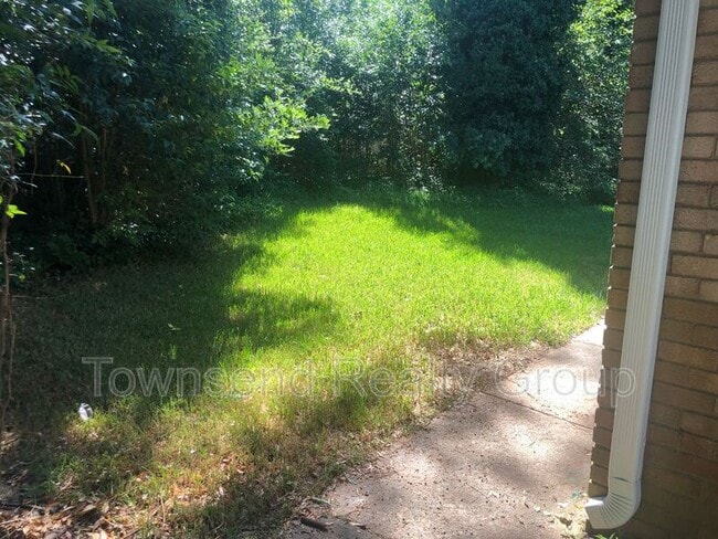 Building Photo - 3026 Amity Garden Ct