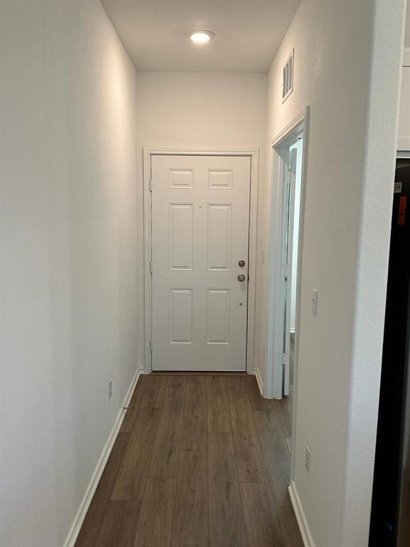 Building Photo - 220 Otter Rd