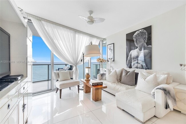 Building Photo - 17001 Collins Ave