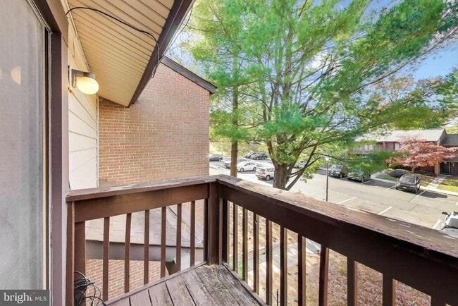 Building Photo - 9040 Centerway Rd