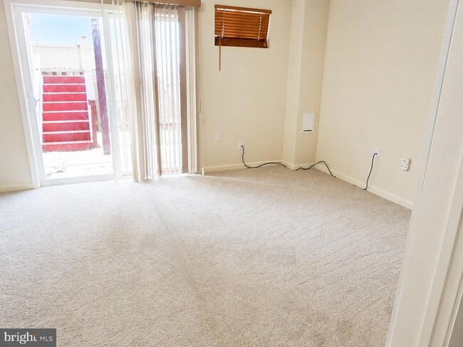 Building Photo - 46 Desert Rose Way