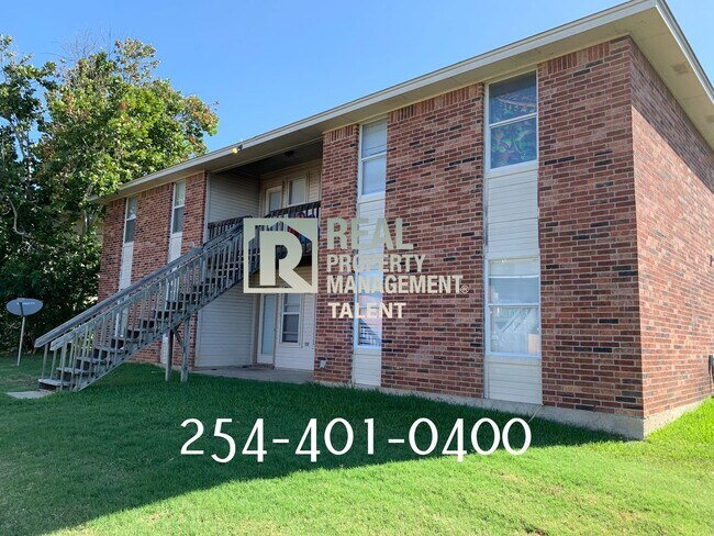 Primary Photo - 5712 Redstone Dr