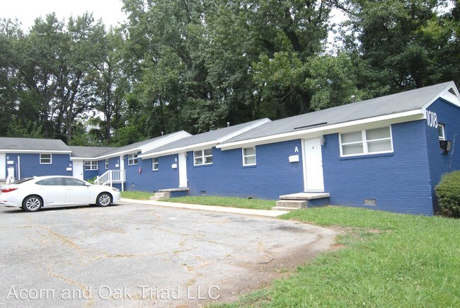 Building Photo - 1018 Dillard St