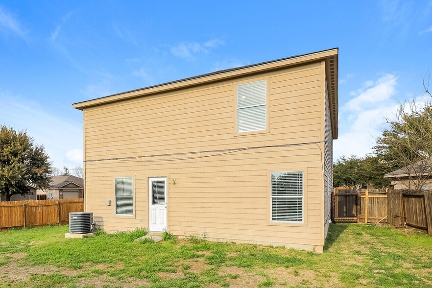 Building Photo - 11478 Coral Canyon