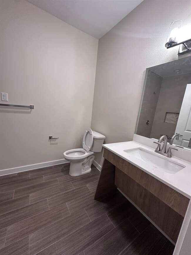 Building Photo - 1717 Tournament Trail Dr