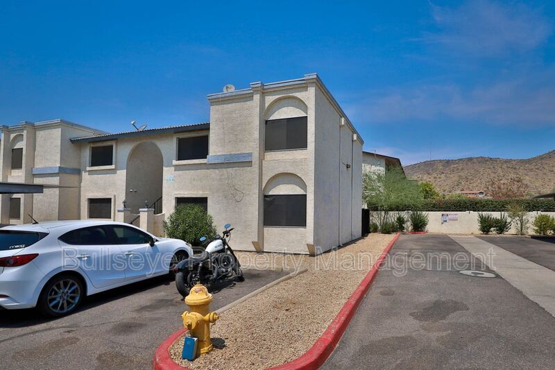 Building Photo - 1540 W Mercer Ln