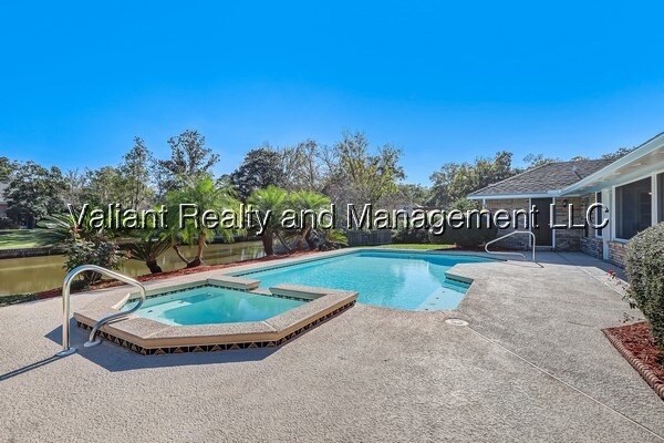 Building Photo - 13807 Carters Grove Ln