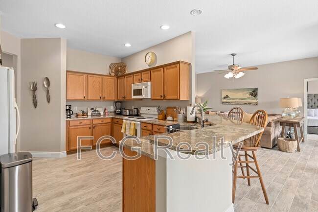 Building Photo - 825 Wildflower Rd