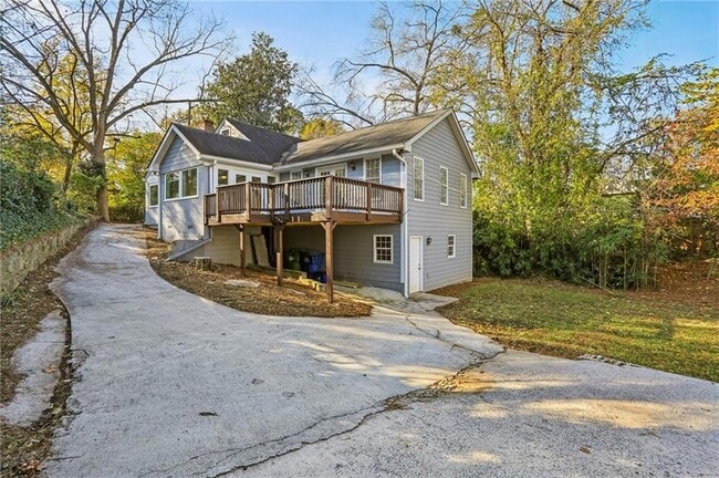 Building Photo - 22 Peachtree Hills Ave NE