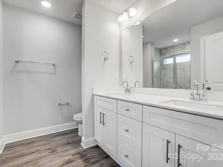 Master Bathroom - 4153 Black Ct