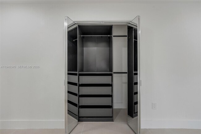 Building Photo - 1065 NW 50th St