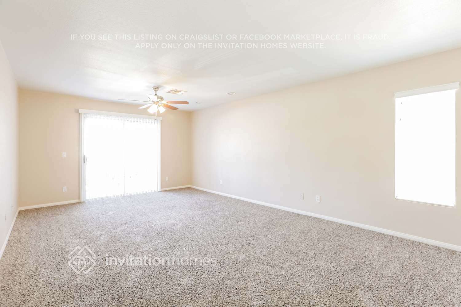 Building Photo - 8637 W Gilmore Ave