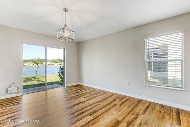 Building Photo - 3254 Burdock Ave