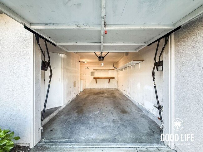 Building Photo - 154 California Ct