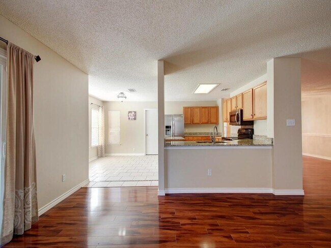 Building Photo - 1101 Stillwell Ridge